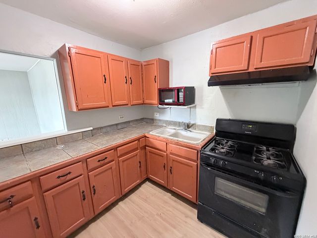 1224 San Angelo, San Antonio, TX 78201