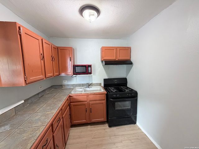 1224 San Angelo, San Antonio, TX 78201