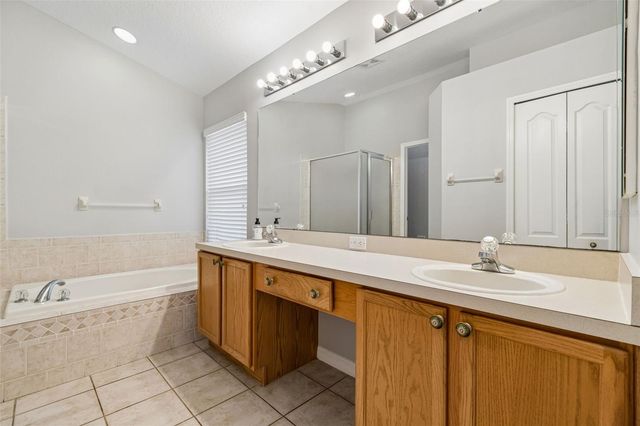 1822 GREYSTONE HEIGHTS DRIVE, Valrico, FL 33594