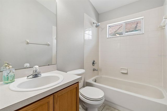 1822 GREYSTONE HEIGHTS DRIVE, Valrico, FL 33594