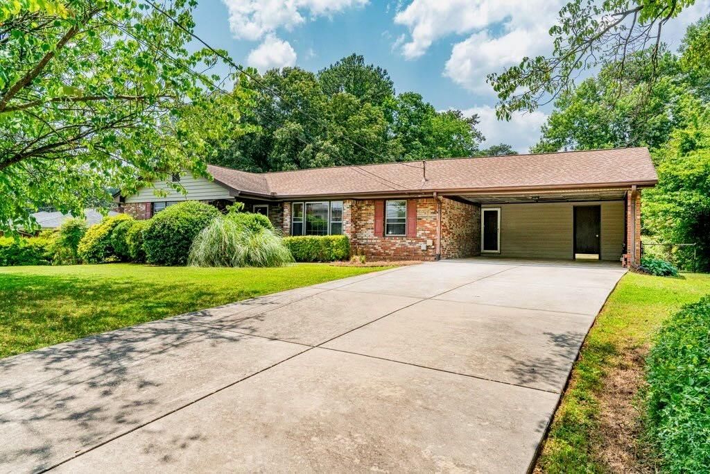 3854 Ridgewood Drive SE, Smyrna, GA 30080