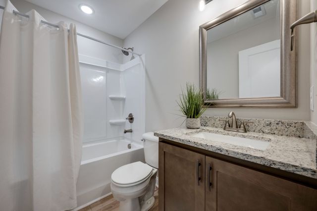 423 Via Drive, Clarksville, TN 37043