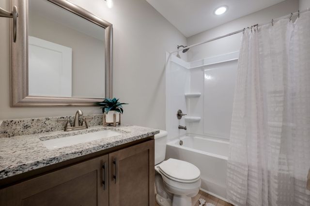 423 Via Drive, Clarksville, TN 37043