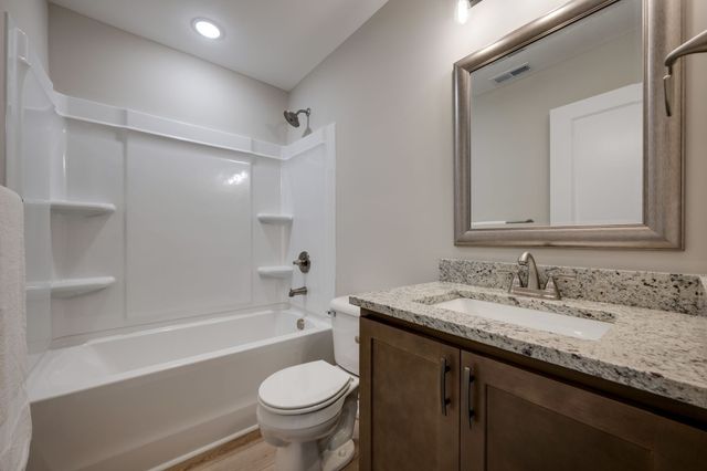 423 Via Drive, Clarksville, TN 37043