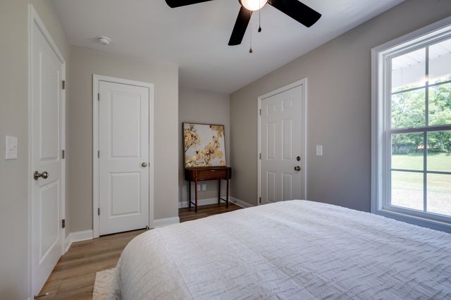 423 Via Drive, Clarksville, TN 37043