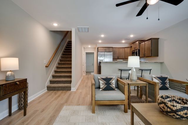 423 Via Drive, Clarksville, TN 37043