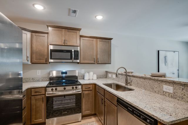 423 Via Drive, Clarksville, TN 37043