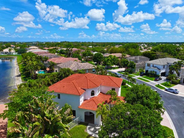 1324 Beacon Circle, Wellington, FL 33414