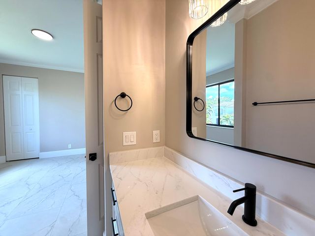 1324 Beacon Circle, Wellington, FL 33414