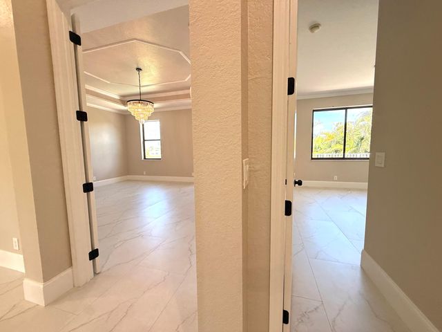 1324 Beacon Circle, Wellington, FL 33414