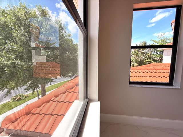 1324 Beacon Circle, Wellington, FL 33414