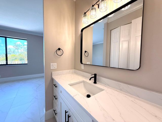 1324 Beacon Circle, Wellington, FL 33414