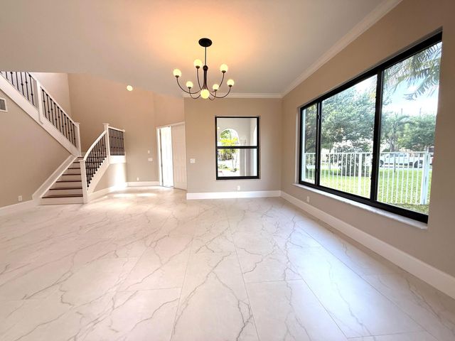 1324 Beacon Circle, Wellington, FL 33414