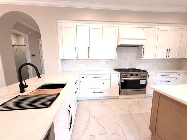 1324 Beacon Circle, Wellington, FL 33414