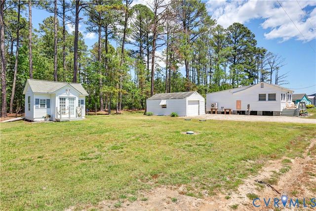 1675 Daniel Ave, North, VA 23128