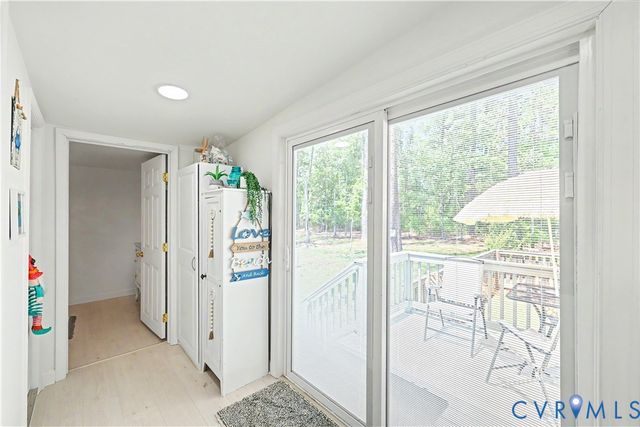1675 Daniel Ave, North, VA 23128