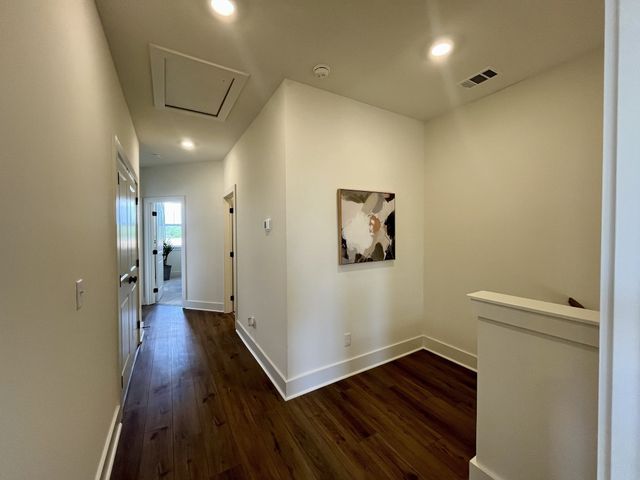 140 Valentine Aly, Nashville, TN 37218