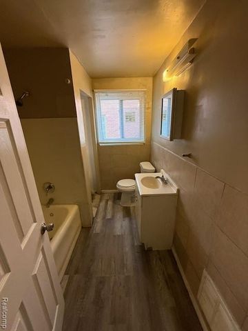 17515 Northlawn Street, Detroit, MI 48221