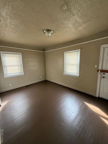 17515 Northlawn Street, Detroit, MI 48221