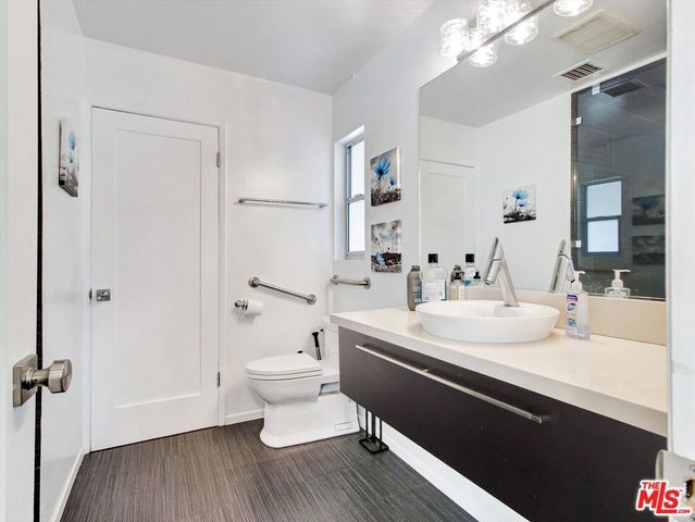 6763 Radlock Avenue, Los Angeles, CA 90056