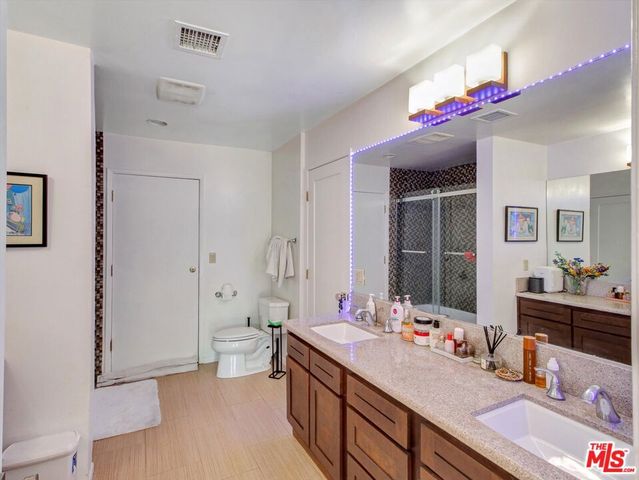 6763 Radlock Avenue, Los Angeles, CA 90056