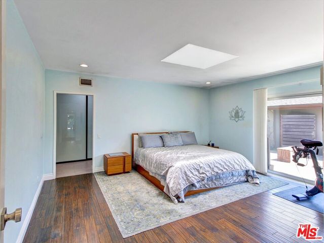 6763 Radlock Avenue, Los Angeles, CA 90056