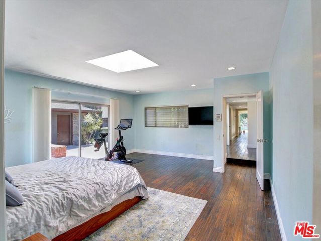 6763 Radlock Avenue, Los Angeles, CA 90056