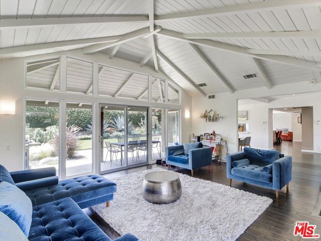 6763 Radlock Avenue, Los Angeles, CA 90056