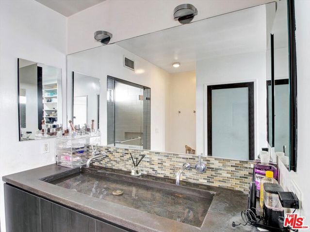 6763 Radlock Avenue, Los Angeles, CA 90056