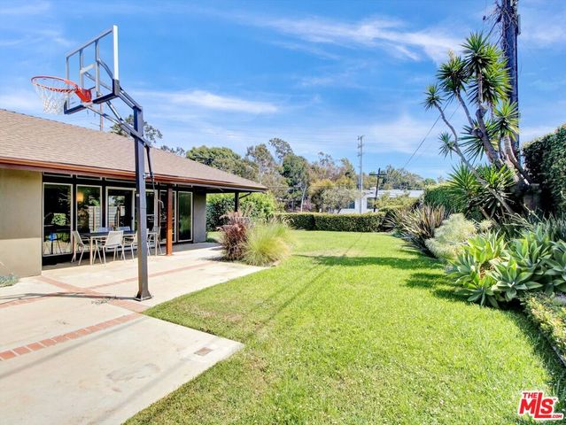 6763 Radlock Avenue, Los Angeles, CA 90056