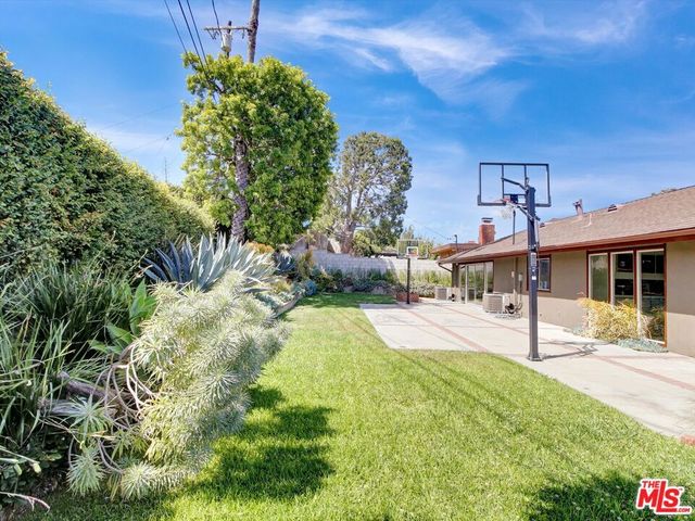 6763 Radlock Avenue, Los Angeles, CA 90056