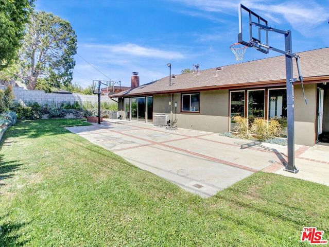 6763 Radlock Avenue, Los Angeles, CA 90056