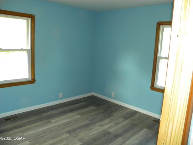 9599 County Rd 118, Carthage, MO 64836