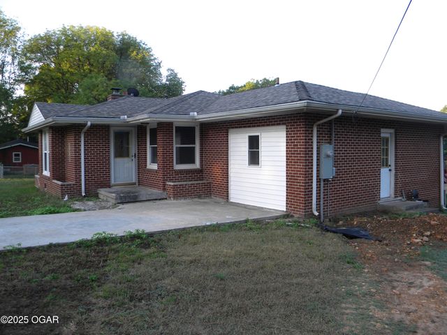 9599 County Rd 118, Carthage, MO 64836