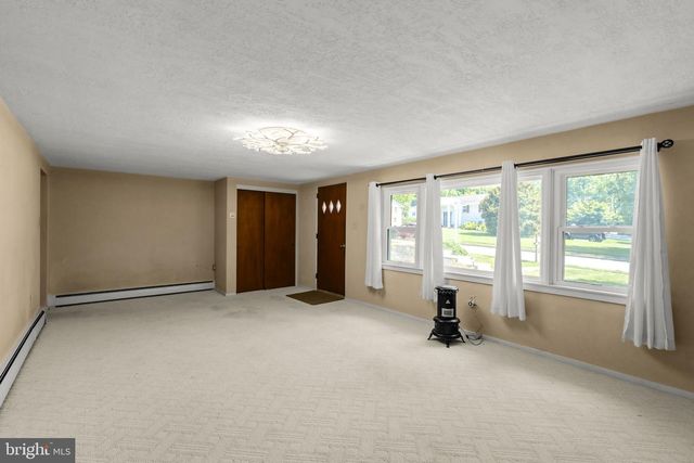 4107 TROWBRIDGE RD, York, PA 17402