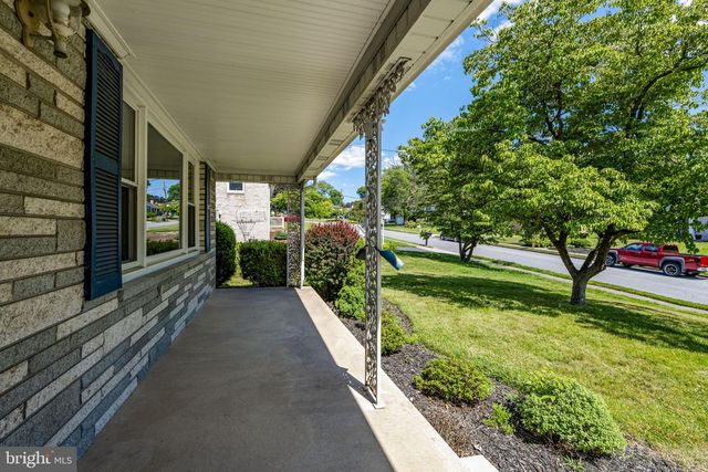 4107 TROWBRIDGE RD, York, PA 17402