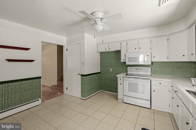 4107 TROWBRIDGE RD, York, PA 17402