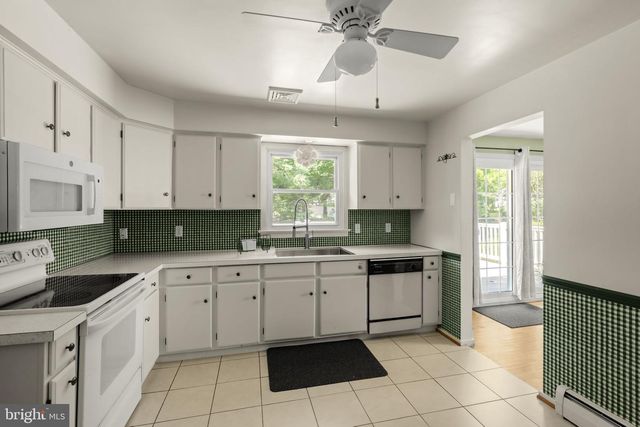 4107 TROWBRIDGE RD, York, PA 17402