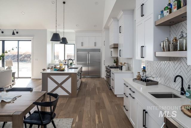 15337 Pronghorn Dr, Caldwell, ID 83607