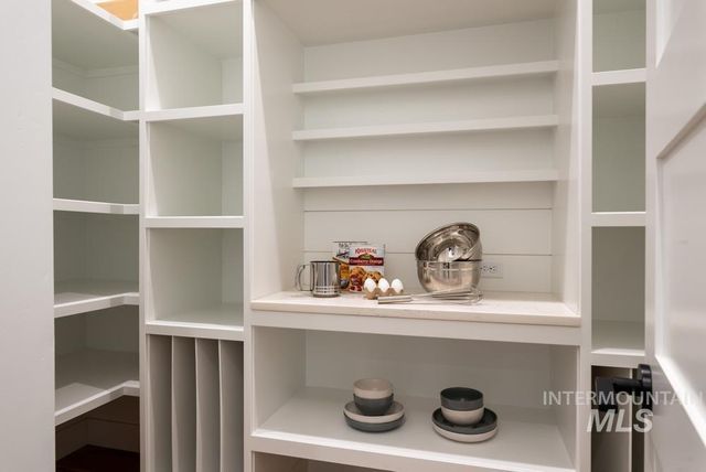 15337 Pronghorn Dr, Caldwell, ID 83607