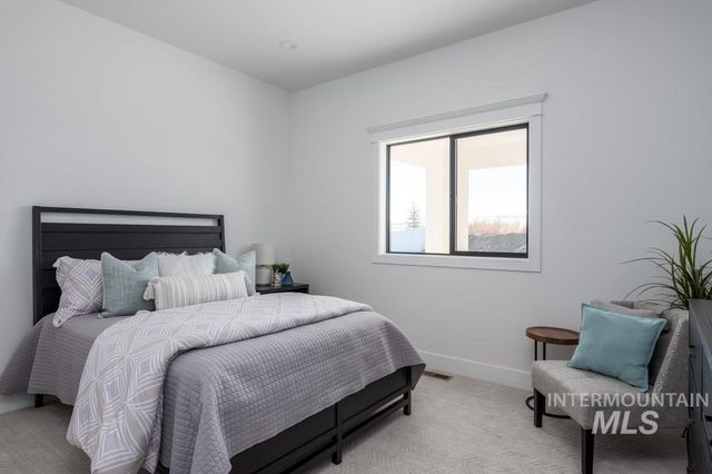 15337 Pronghorn Dr, Caldwell, ID 83607