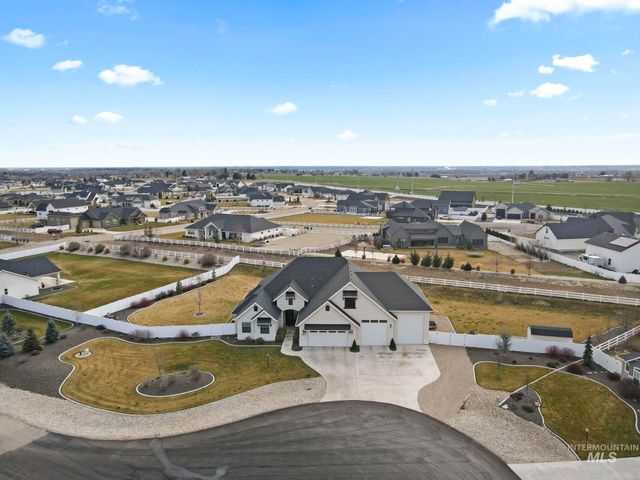 15337 Pronghorn Dr, Caldwell, ID 83607