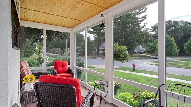 606 Gilbert Avenue, Eau Claire, WI 54701