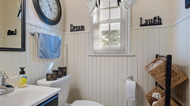 606 Gilbert Avenue, Eau Claire, WI 54701