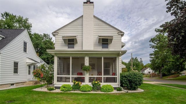 606 Gilbert Avenue, Eau Claire, WI 54701