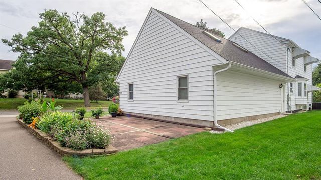 606 Gilbert Avenue, Eau Claire, WI 54701