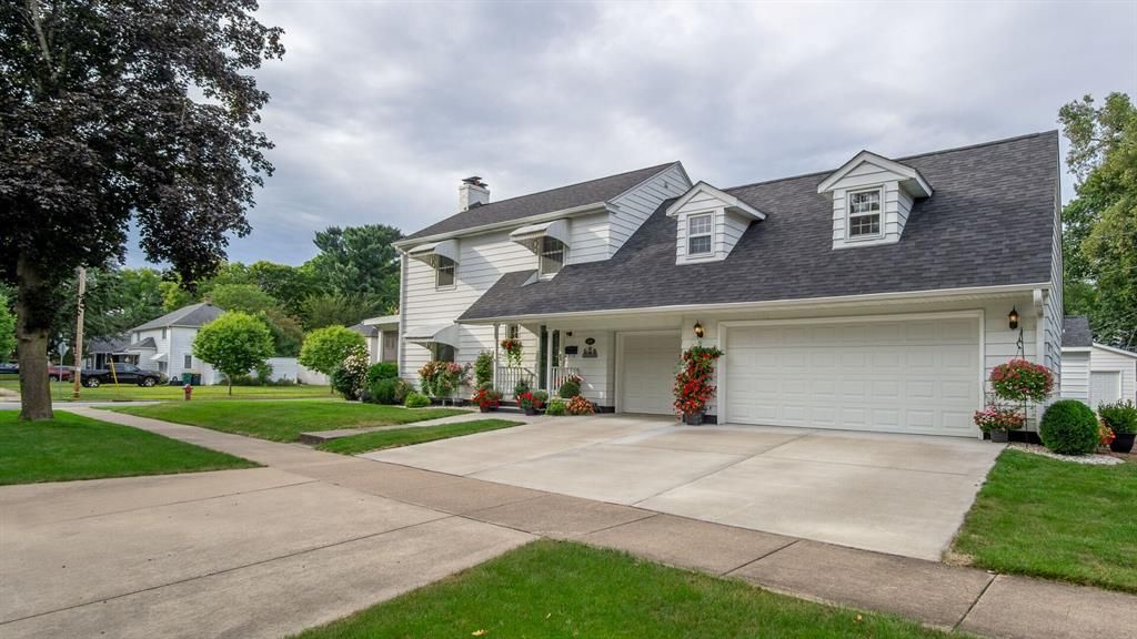 606 Gilbert Avenue, Eau Claire, WI 54701