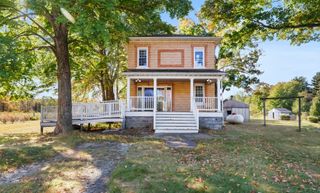 11160 Farina Road, New Buffalo, MI 49117