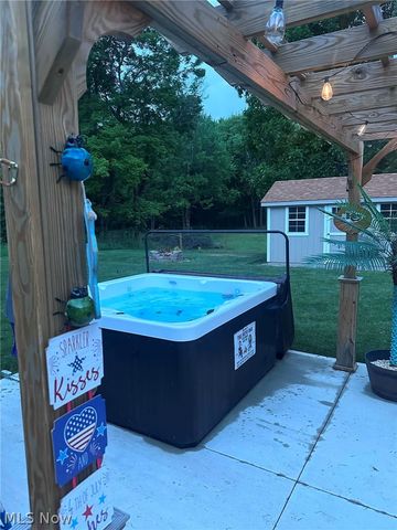 10060 Salem Warren Road, Salem, OH 44460