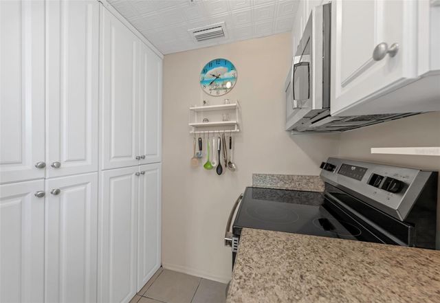 2600 N PAULA DRIVE 12D, Dunedin, FL 34698